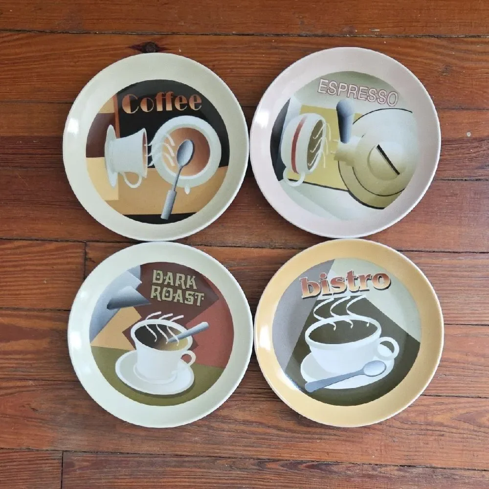Boston Warehouse Trading Corp.Vintage Dessert Plates